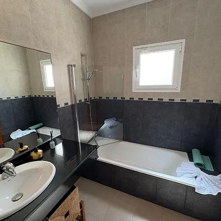 Queen Papagayo Vetusta * Playa Blanca (Lanzarote)