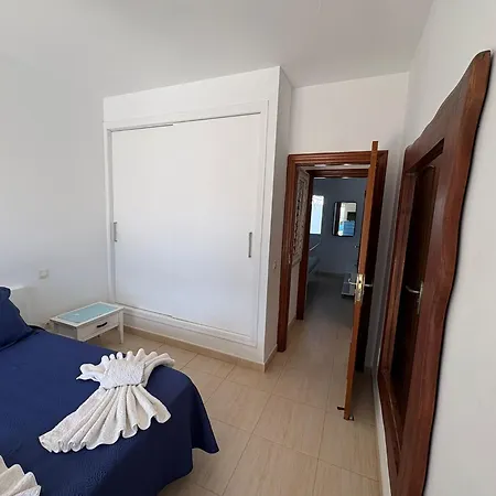 Queen Papagayo Vetusta *