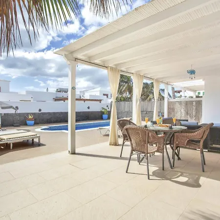 Queen Papagayo Vetusta * Playa Blanca (Lanzarote)