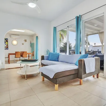 Queen Papagayo Vetusta * بلايا بلانكا