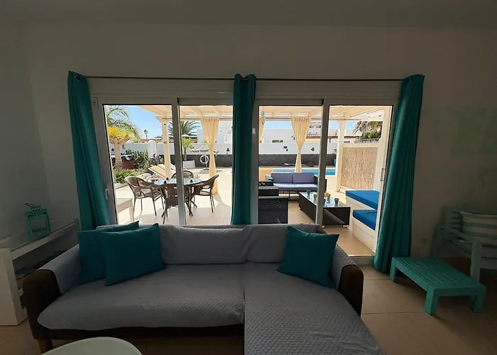 Queen Papagayo Vetusta * פלאיה בלנקה