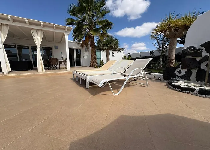 Queen Papagayo Vetusta * 플라야블랑카