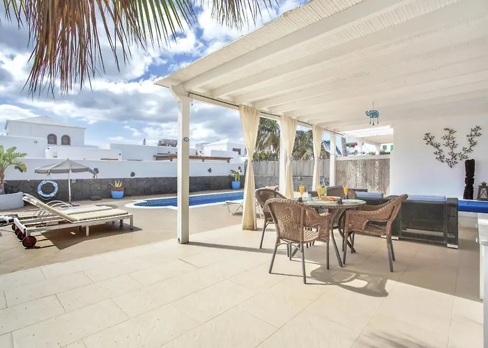 Queen Papagayo Vetusta * 플라야블랑카